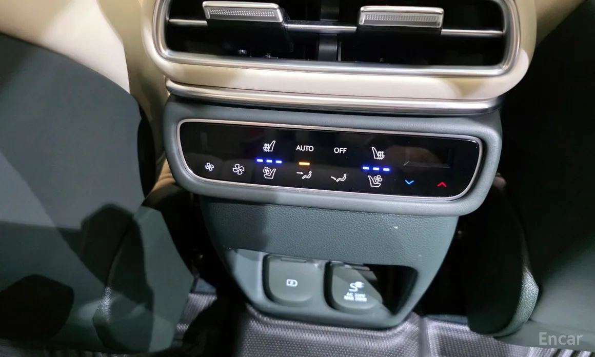 Фото 19 - Genesis GV80