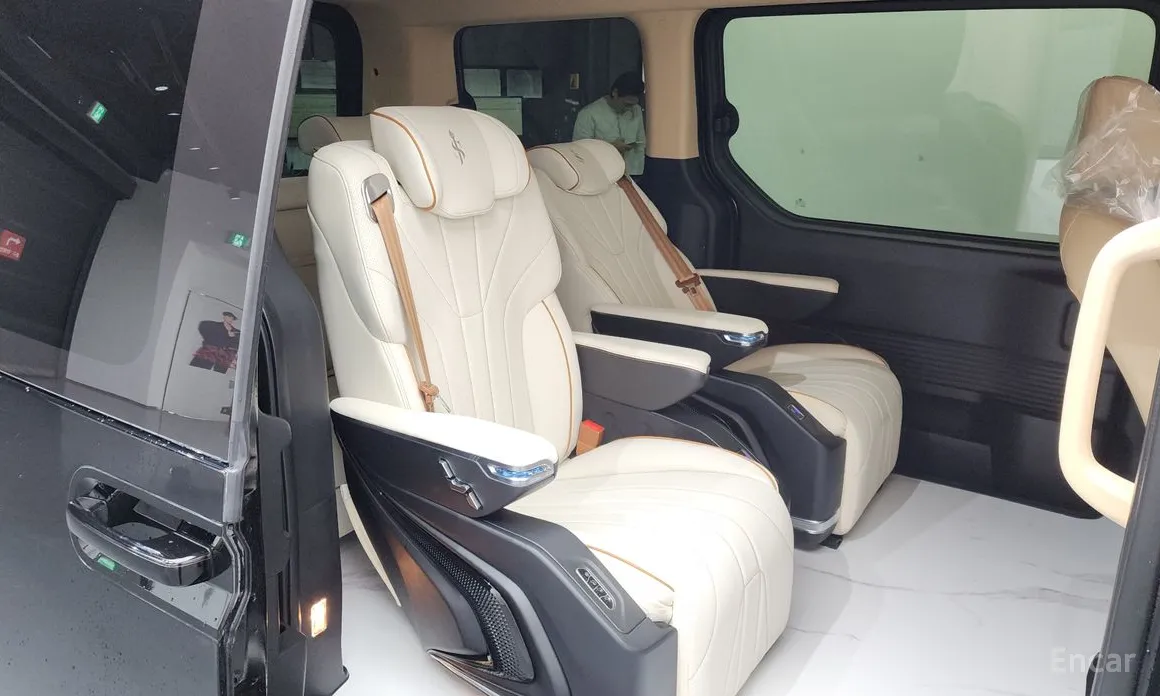 Фото 12 - Hyundai Staria