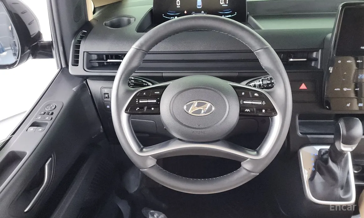 Фото 13 - Hyundai Staria