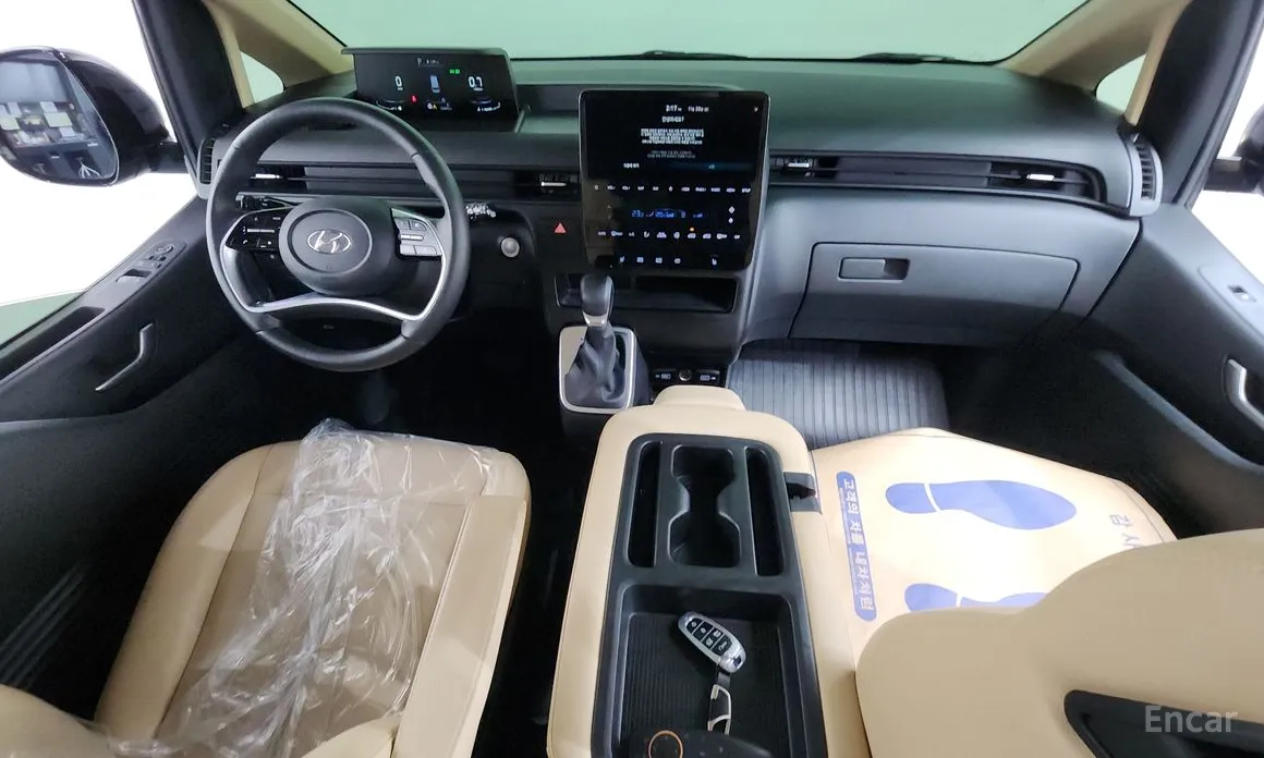 Фото 7 - Hyundai Staria