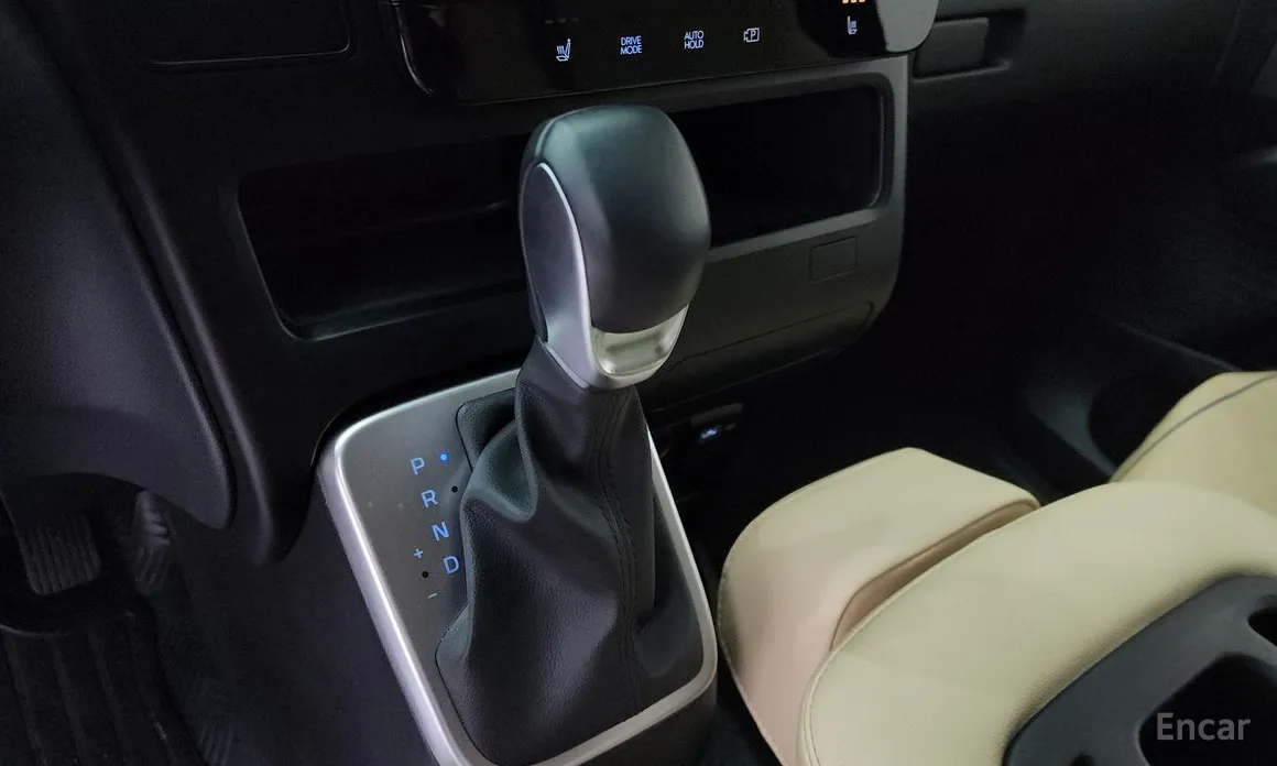 Фото 9 - Hyundai Staria