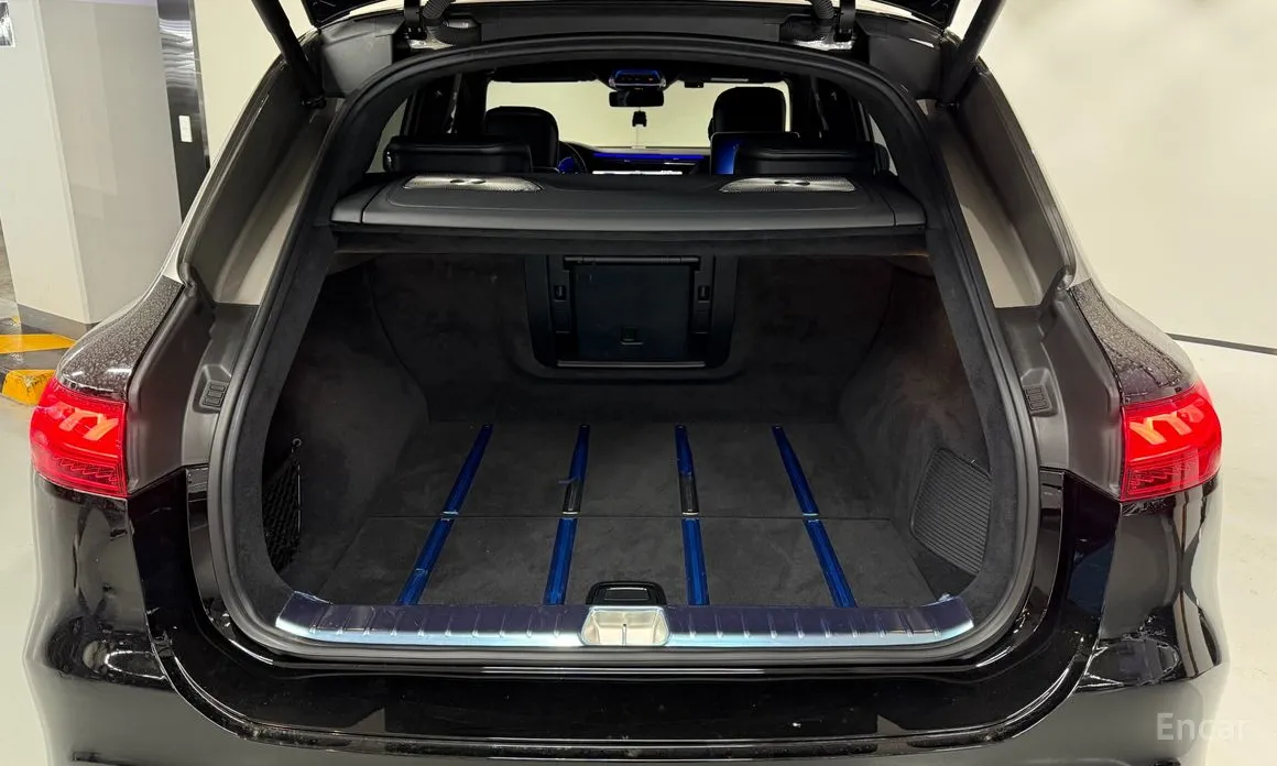 Фото 17 - Mercedes-Benz EQS