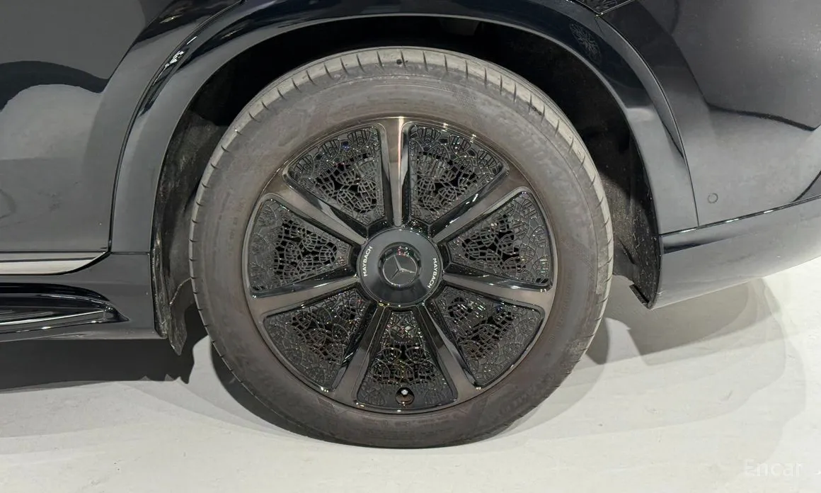 Фото 19 - Mercedes-Benz EQS