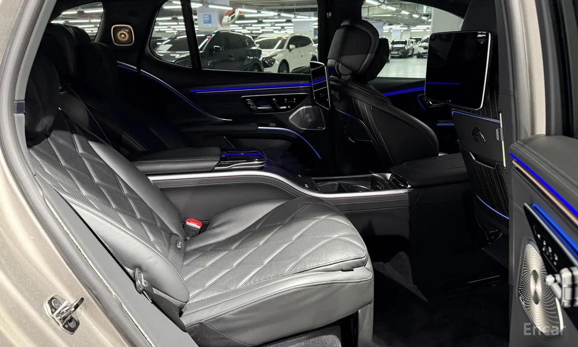 Фото 8 - Mercedes-Benz EQS