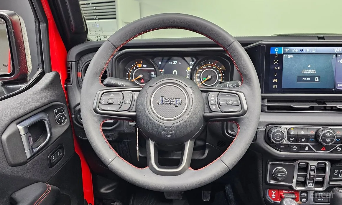 Фото 13 - Jeep Wrangler