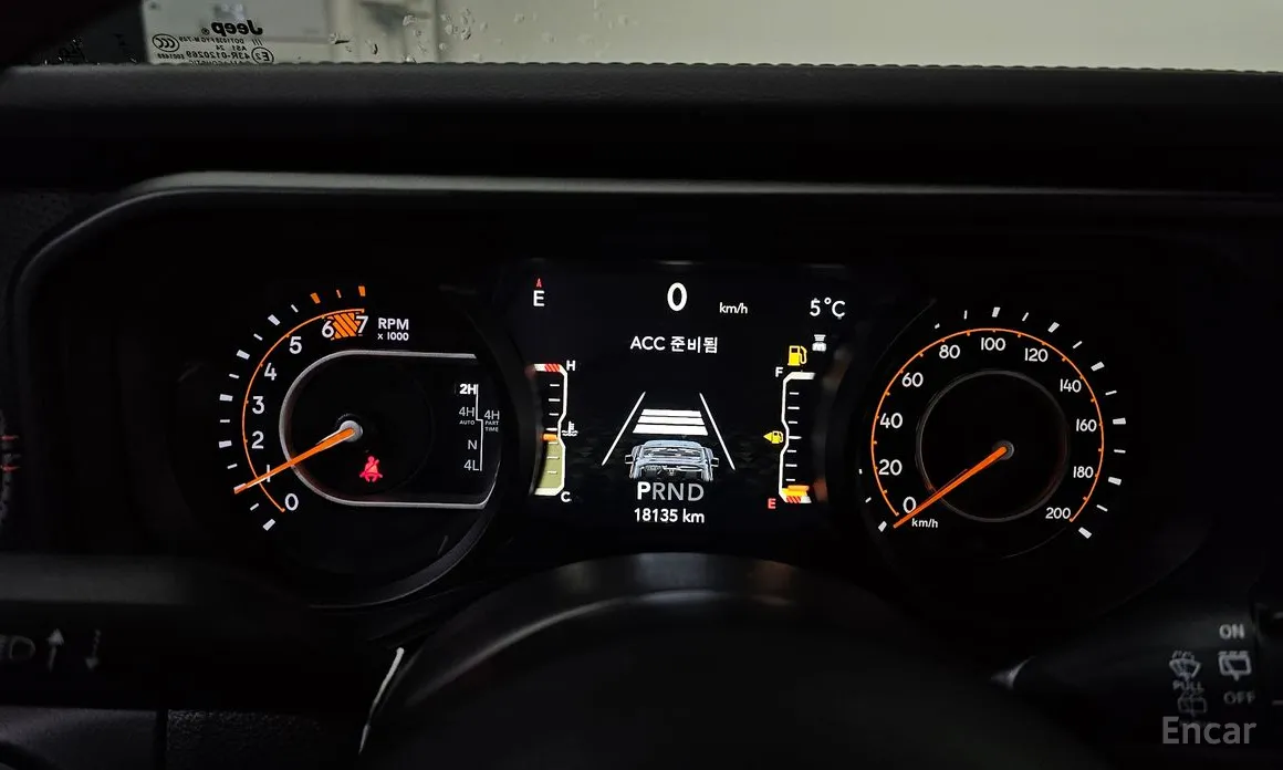 Фото 8 - Jeep Wrangler