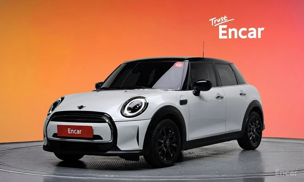 Фото 1 - Mini Cooper