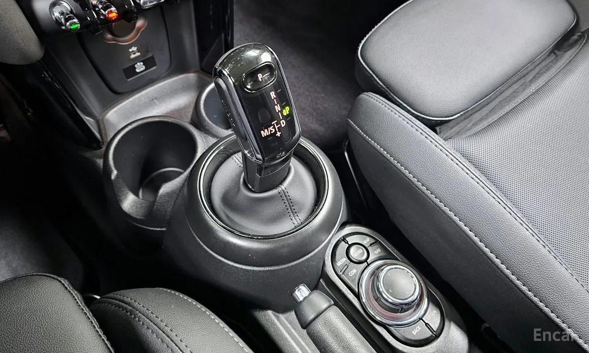 Фото 9 - Mini Cooper