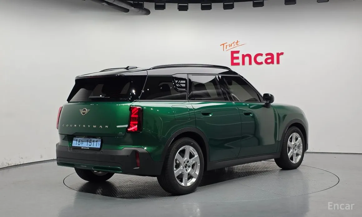 Фото 2 - Mini Countryman