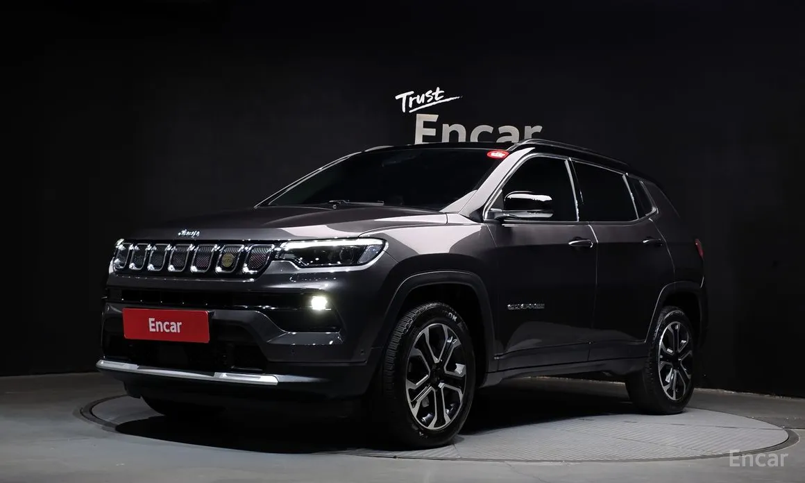 Фото 1 - Jeep Compass