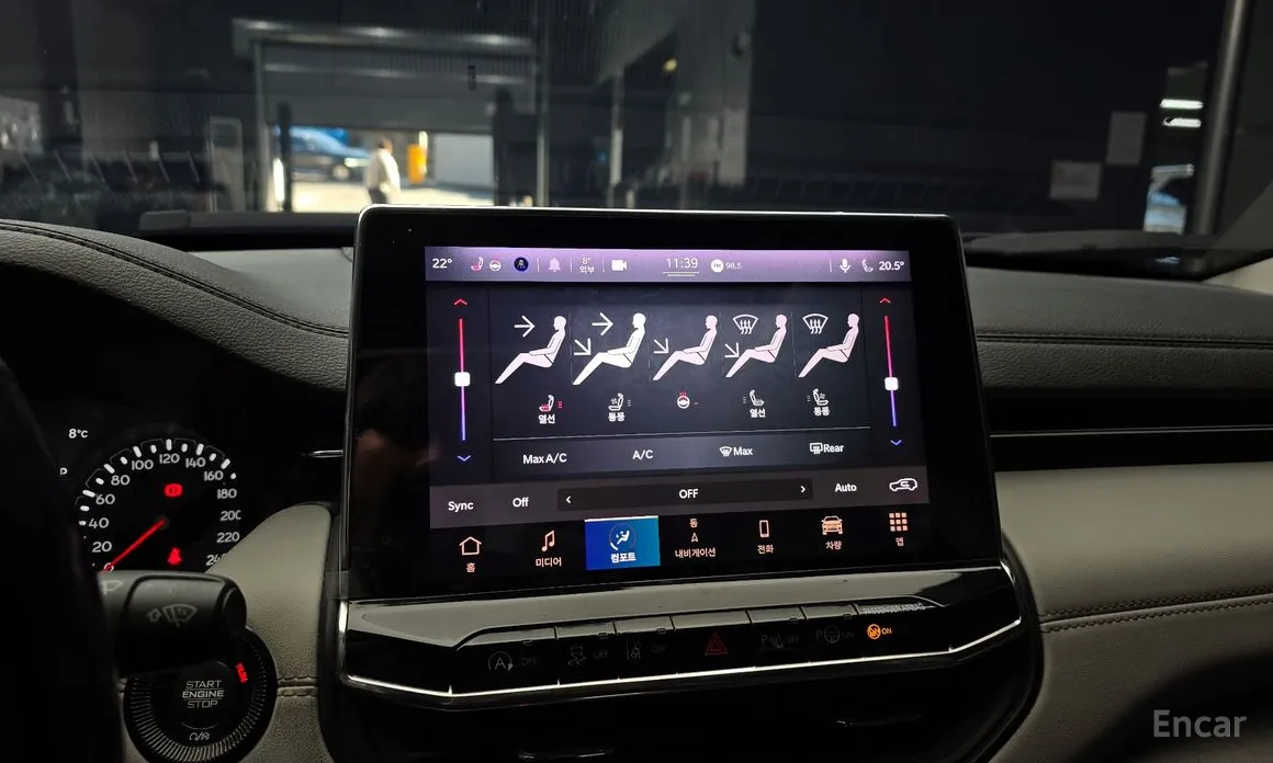 Фото 15 - Jeep Compass