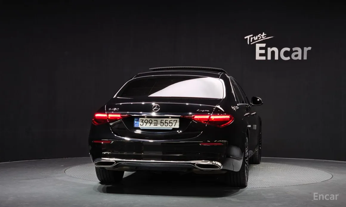 Фото 4 - Mercedes-Benz S-Class