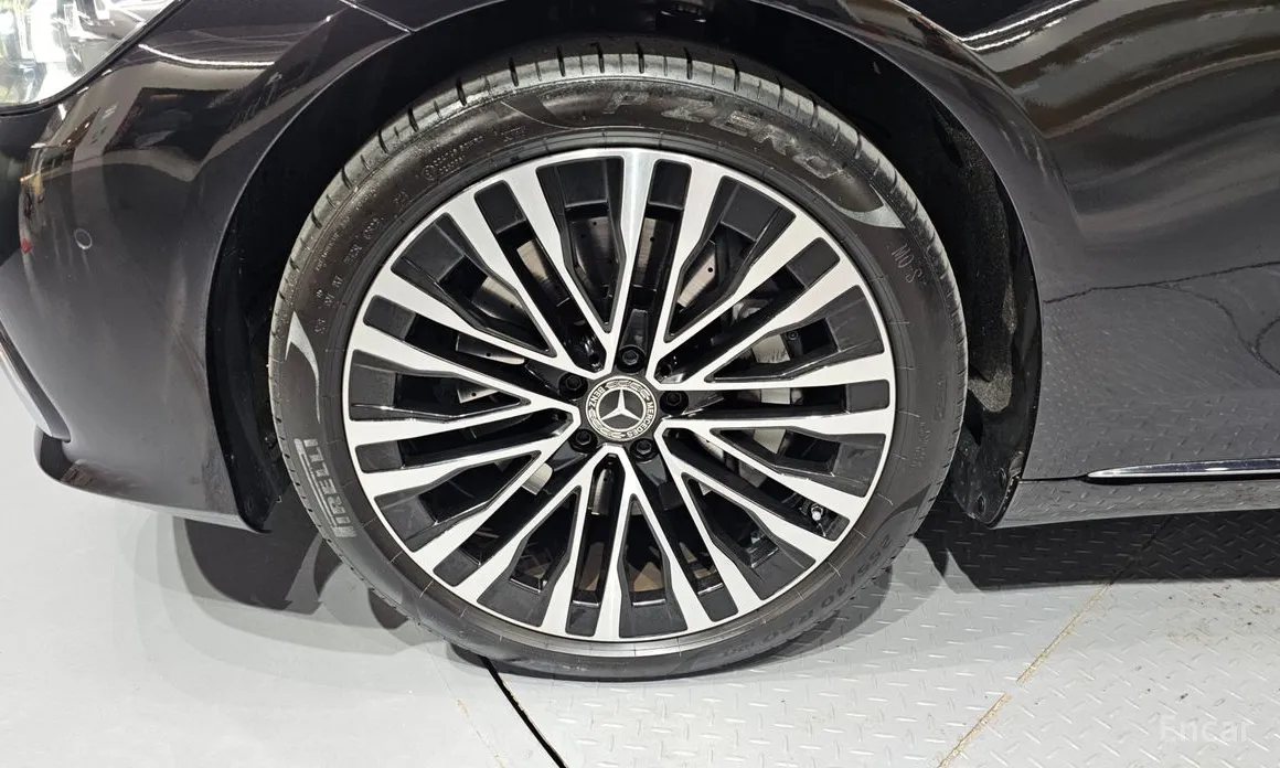 Фото 5 - Mercedes-Benz S-Class