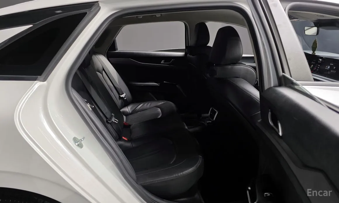 Фото 12 - Kia K5