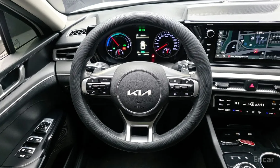 Фото 13 - Kia K5