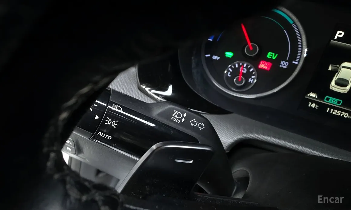 Фото 18 - Kia K5