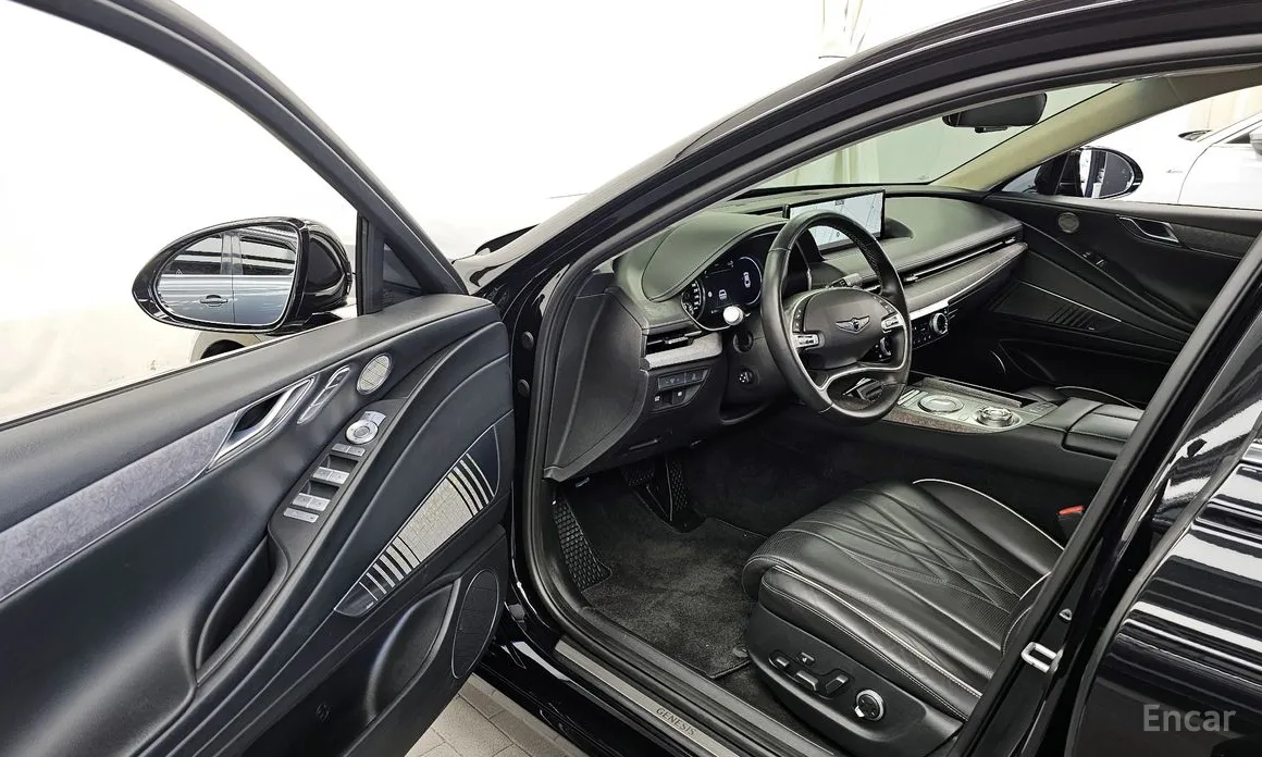 Фото 10 - Genesis G80