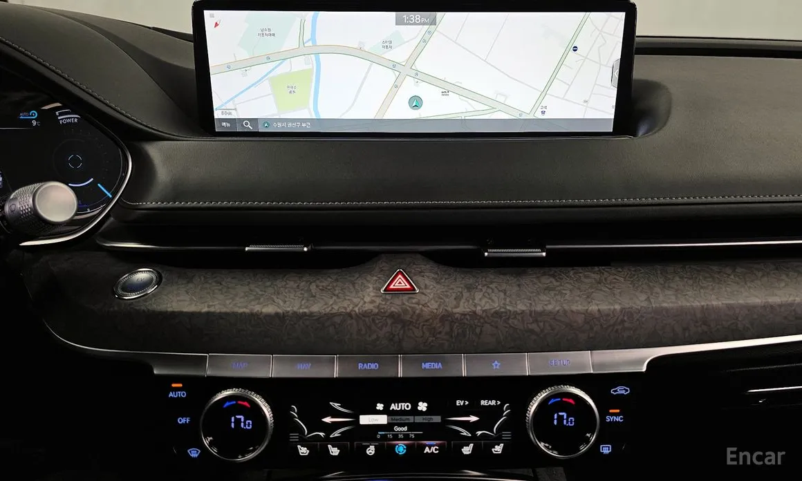 Фото 14 - Genesis G80