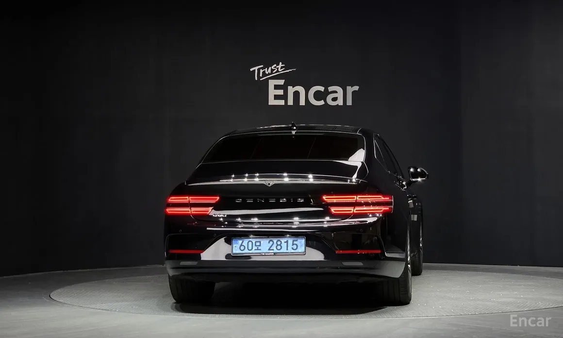 Фото 4 - Genesis G80