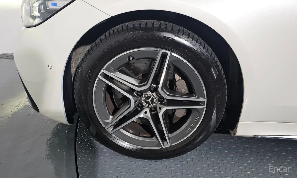 Фото 5 - Mercedes-Benz S-Class