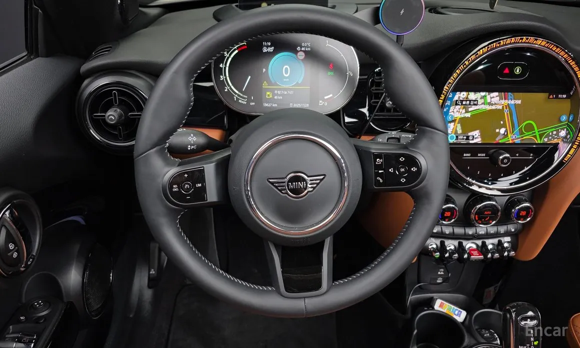 Фото 13 - Mini Cooper Convertible