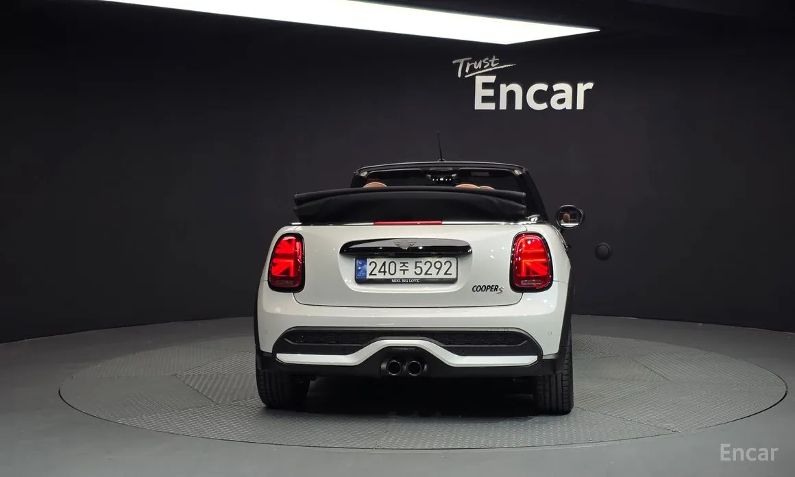 Фото 4 - Mini Cooper Convertible