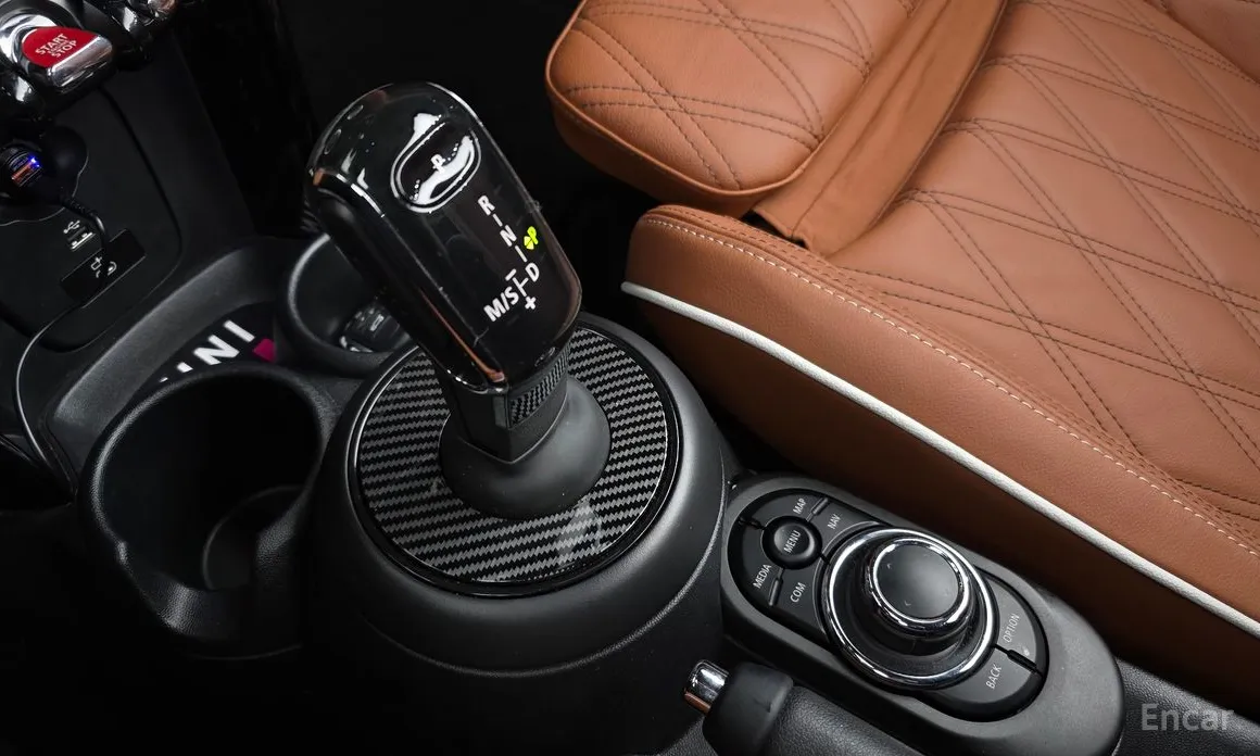 Фото 9 - Mini Cooper Convertible