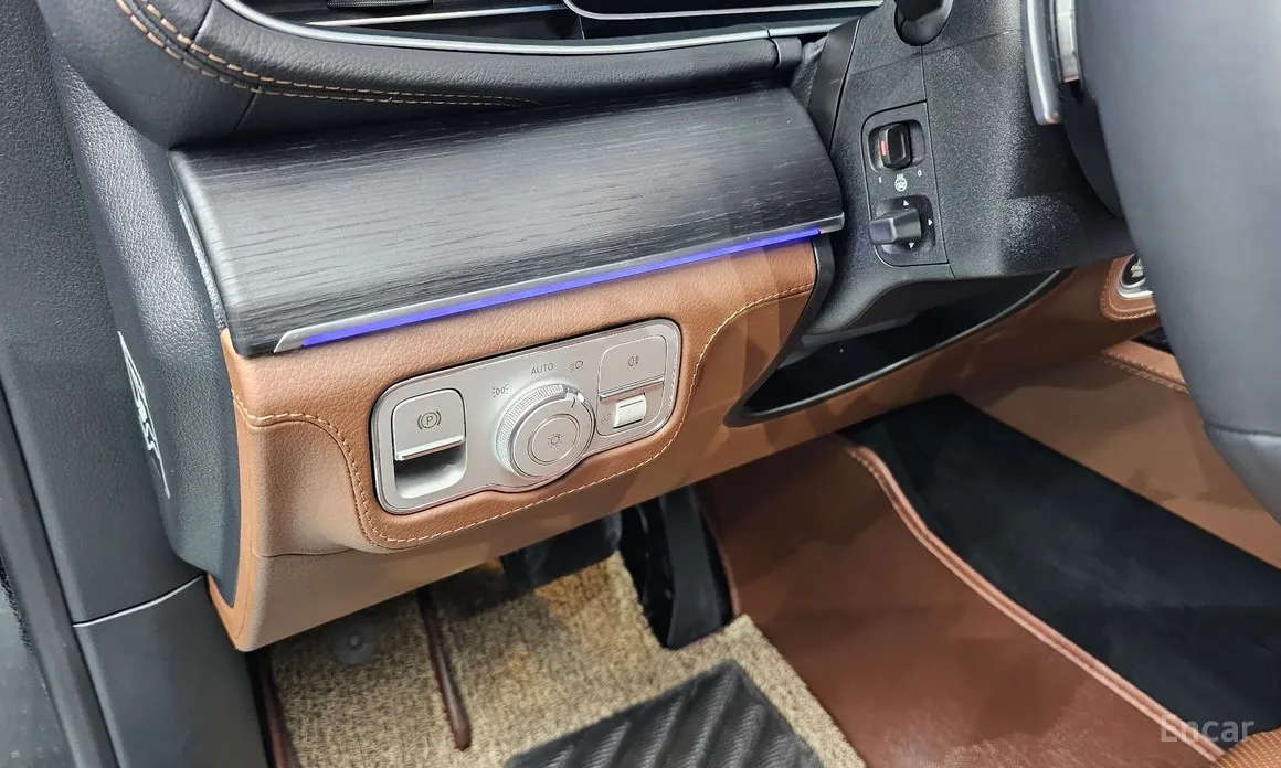 Фото 16 - Mercedes-Benz GLE-Class