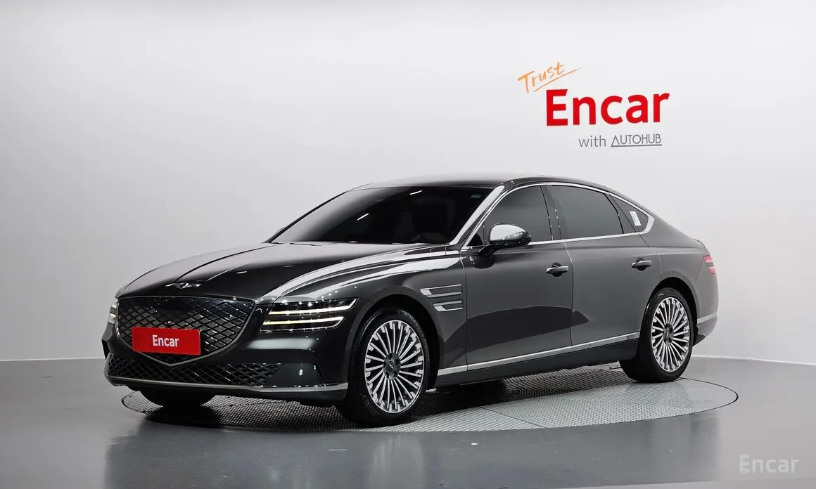 Фото 1 - Genesis G80