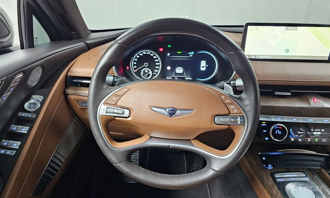 Фото 13 - Genesis G80