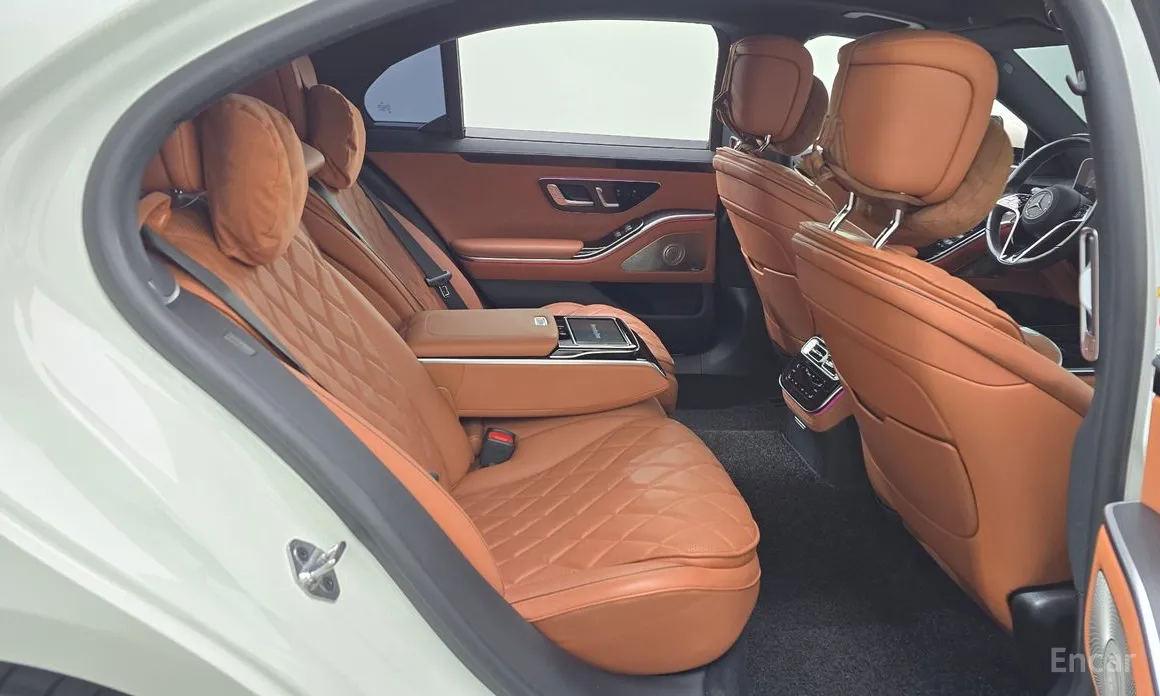 Фото 12 - Mercedes-Benz S-Class