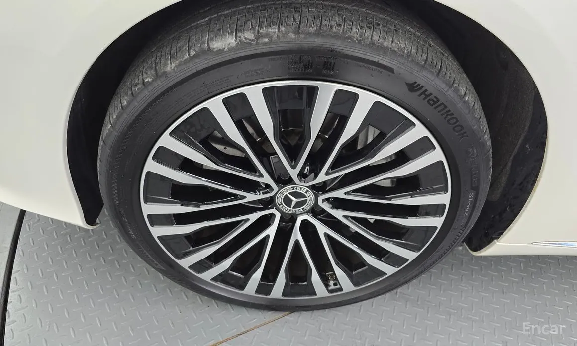 Фото 5 - Mercedes-Benz S-Class