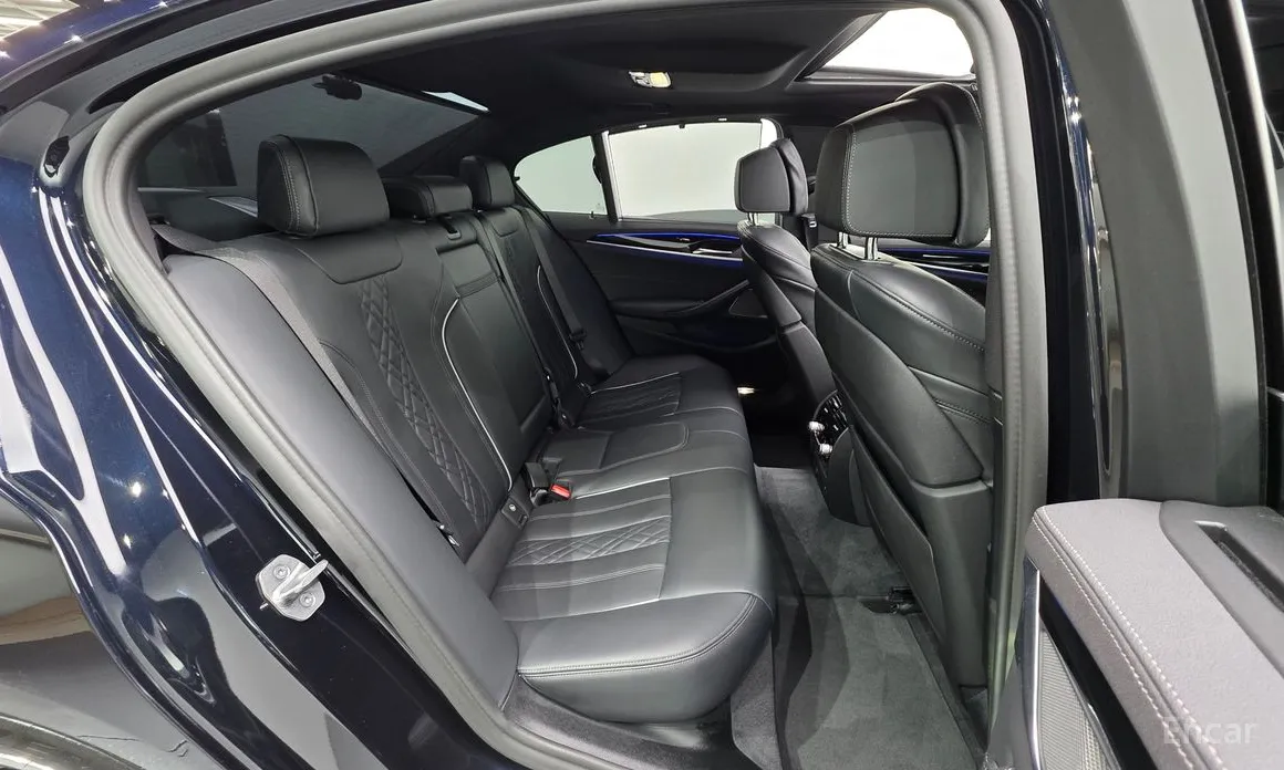 Фото 19 - BMW 5 Series