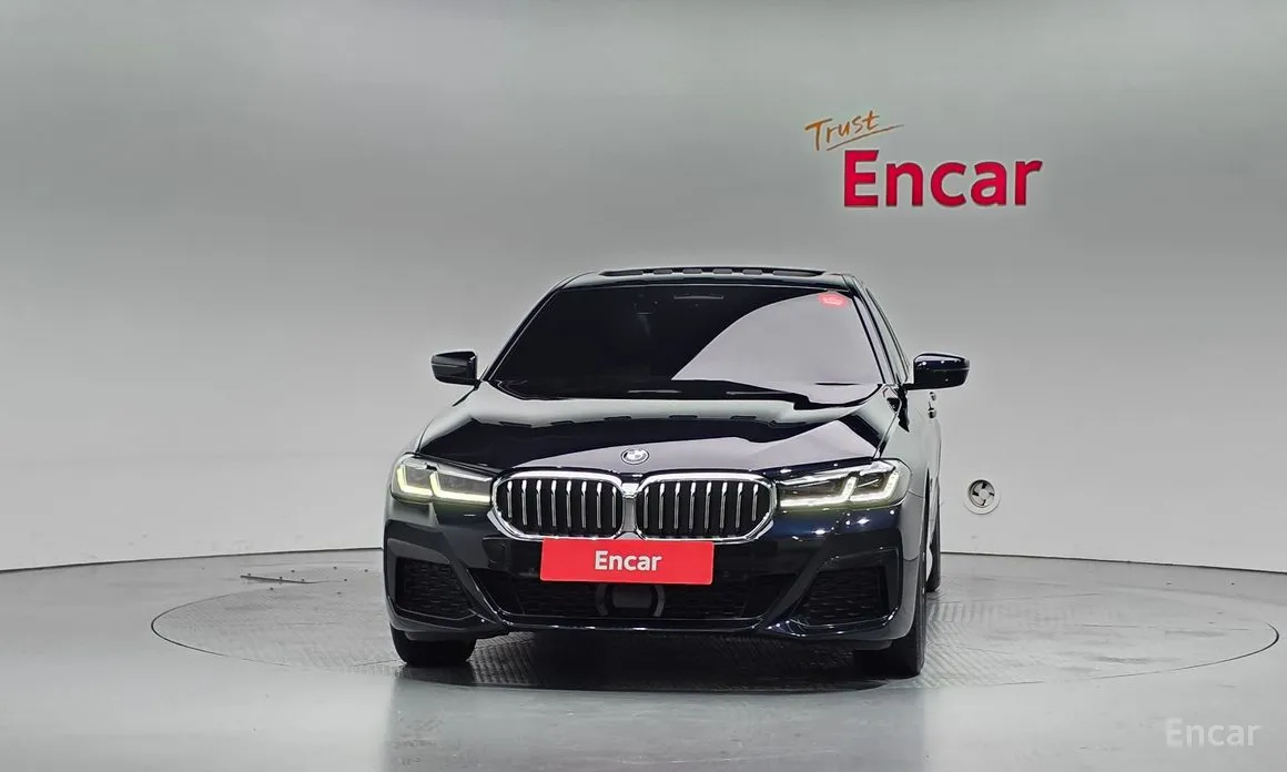 Фото 3 - BMW 5 Series