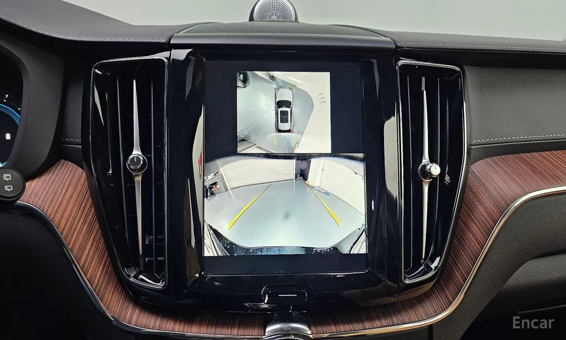 Фото 15 - Volvo XC60