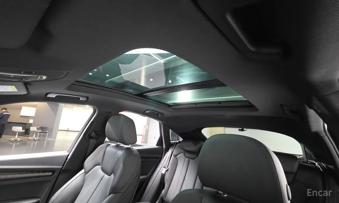 Фото 18 - Audi Q5