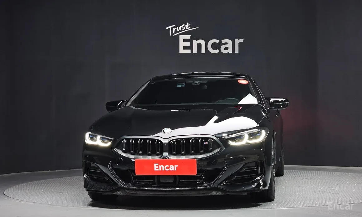 Фото 3 - BMW 8 Series