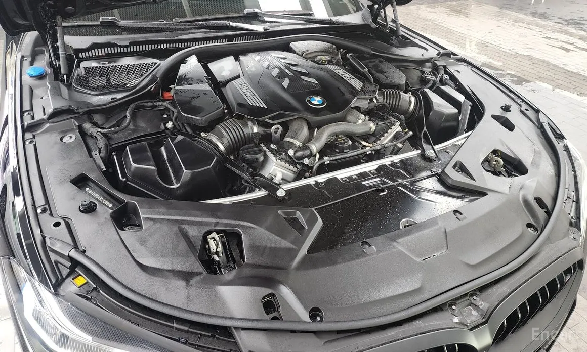 Фото 6 - BMW 8 Series