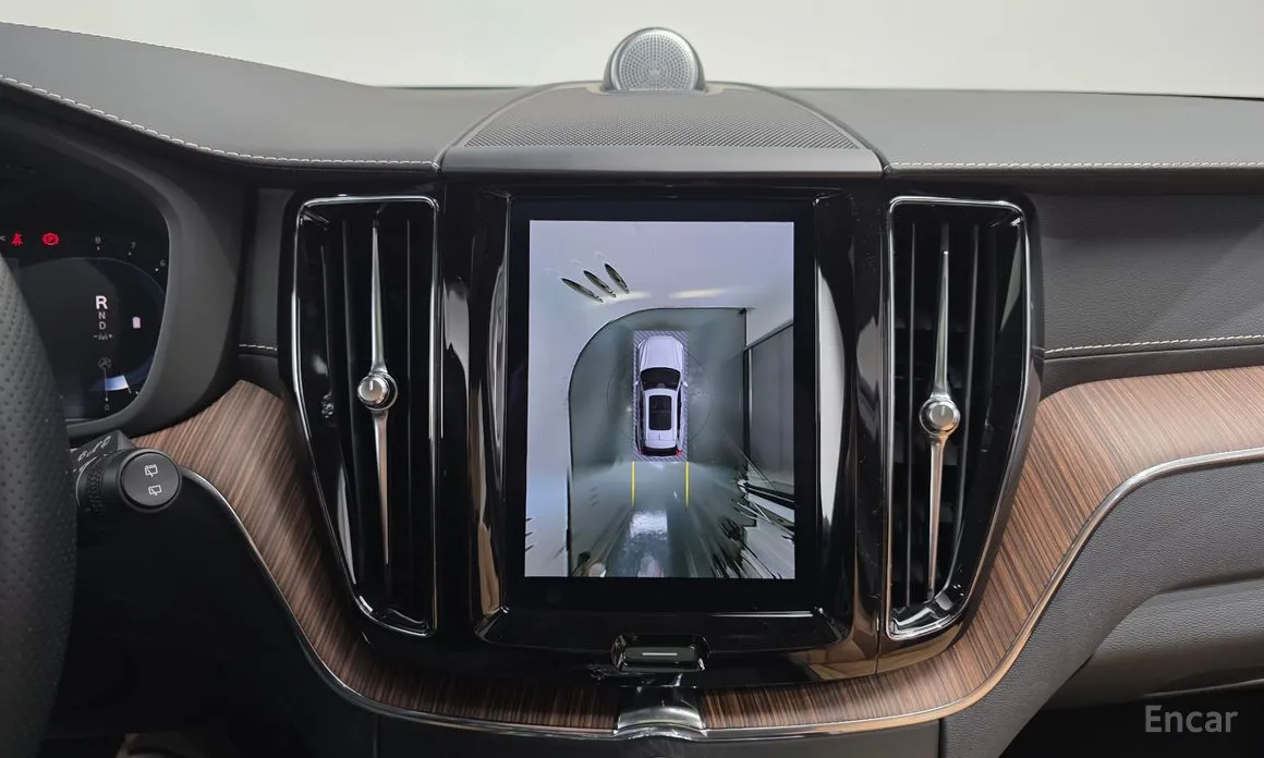 Фото 14 - Volvo XC60