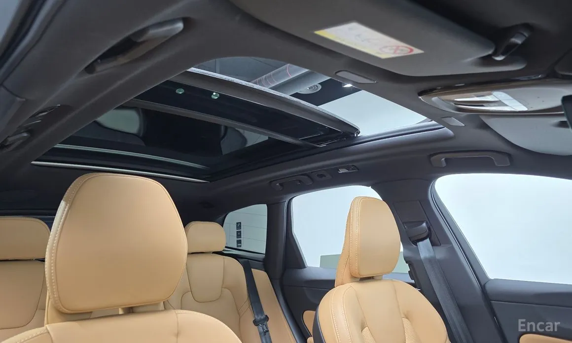 Фото 17 - Volvo XC60