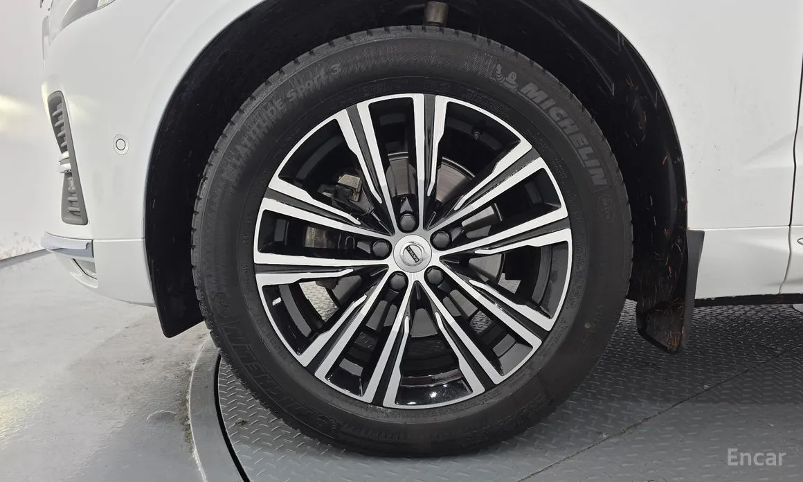 Фото 5 - Volvo XC60