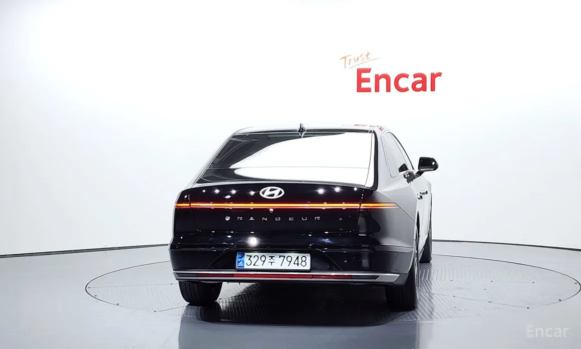 Фото 4 - Hyundai Grandeur