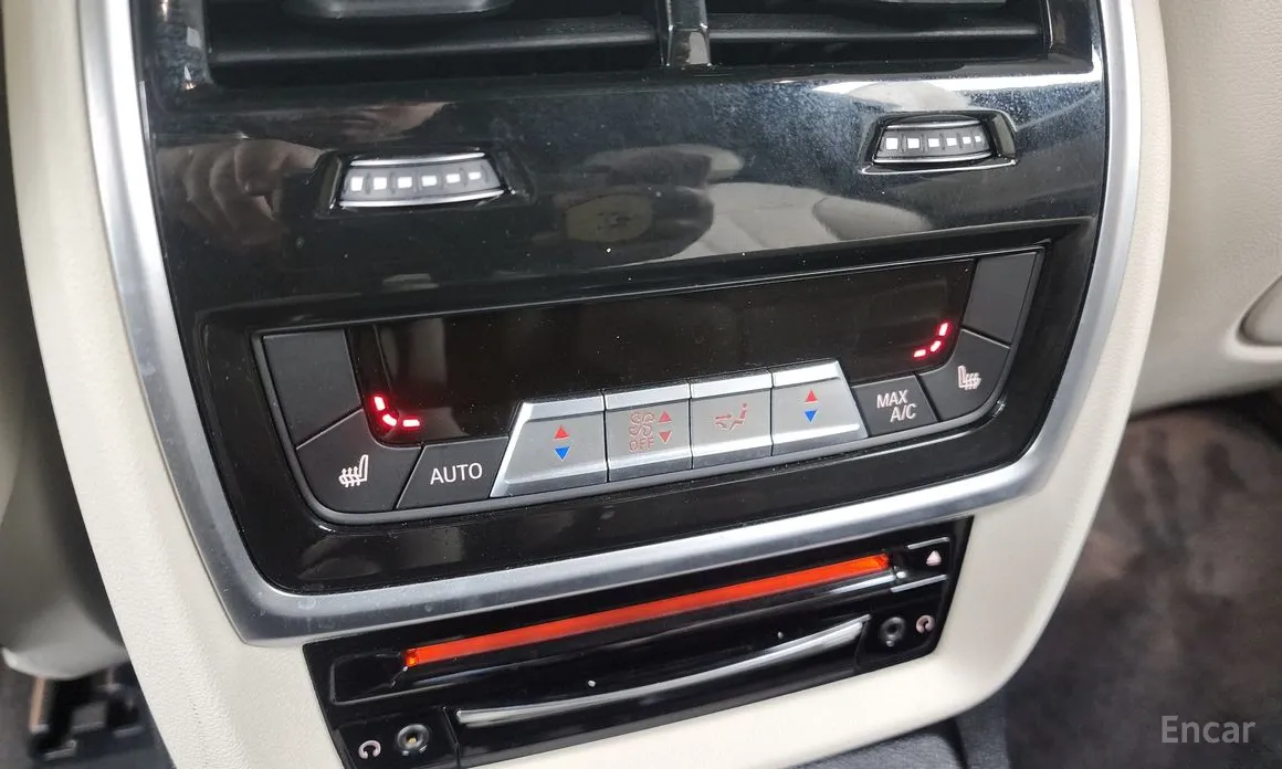 Фото 19 - BMW X7