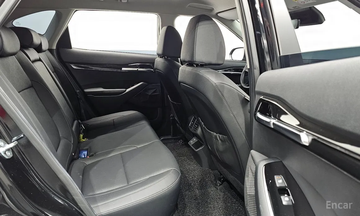 Фото 11 - Kia Seltos