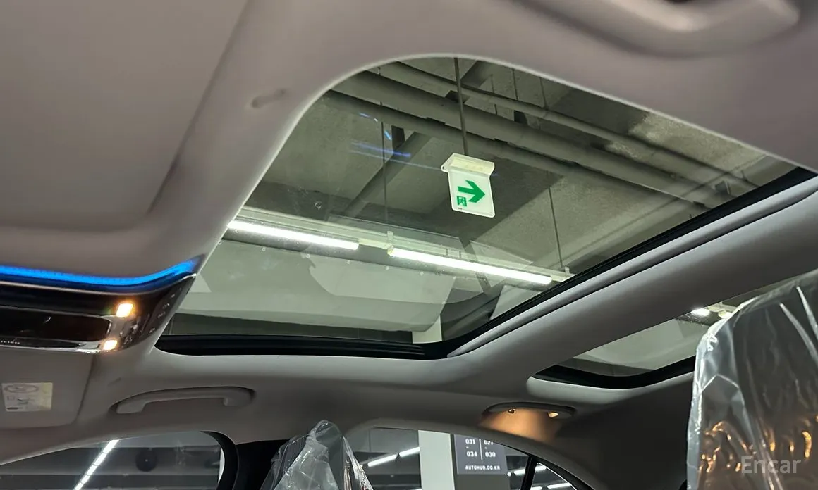 Фото 12 - Mercedes-Benz E-Class