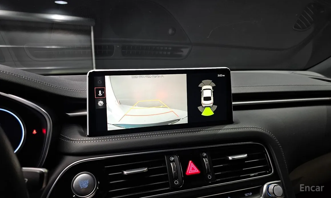 Фото 15 - Genesis G70