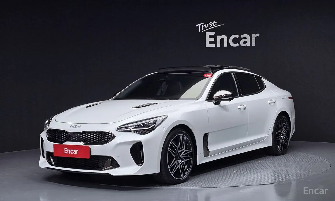 Фото 1 - Kia Stinger