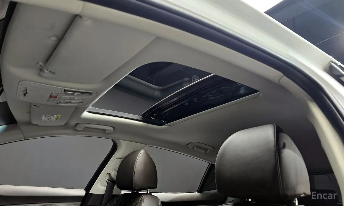 Фото 19 - Kia Stinger