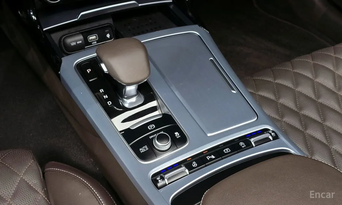 Фото 9 - Kia Stinger