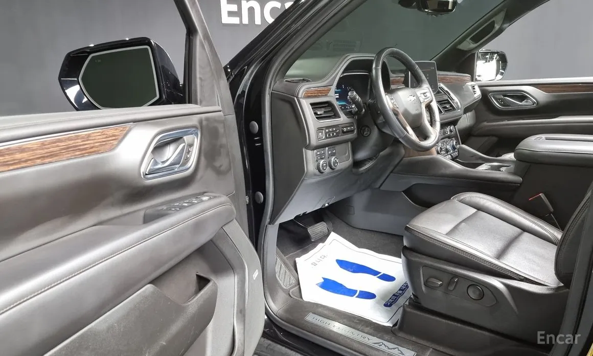 Фото 10 - Chevrolet Tahoe